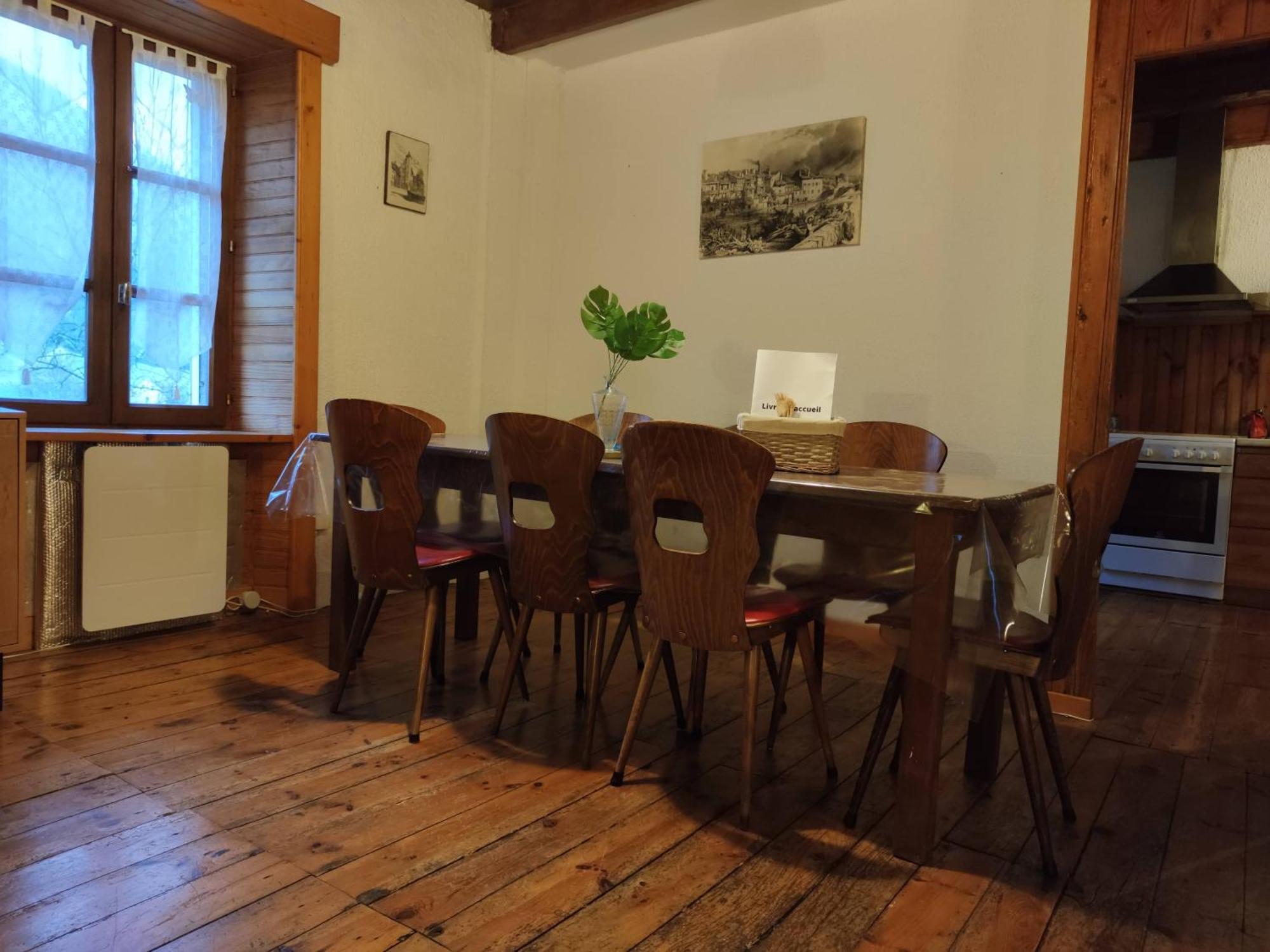 Maison Familiale Et Authentique Saint-Jacques-des-Blats ภายนอก รูปภาพ