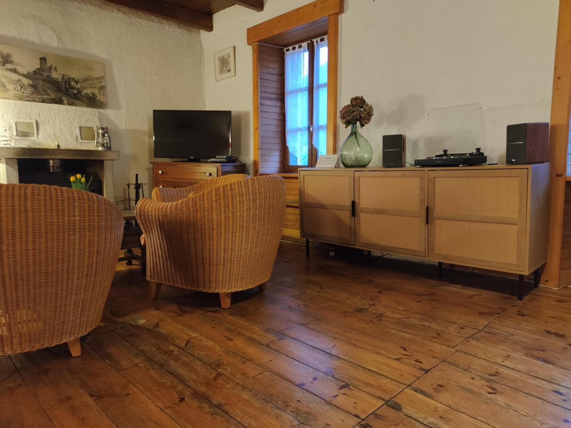 Maison Familiale Et Authentique Saint-Jacques-des-Blats ภายนอก รูปภาพ